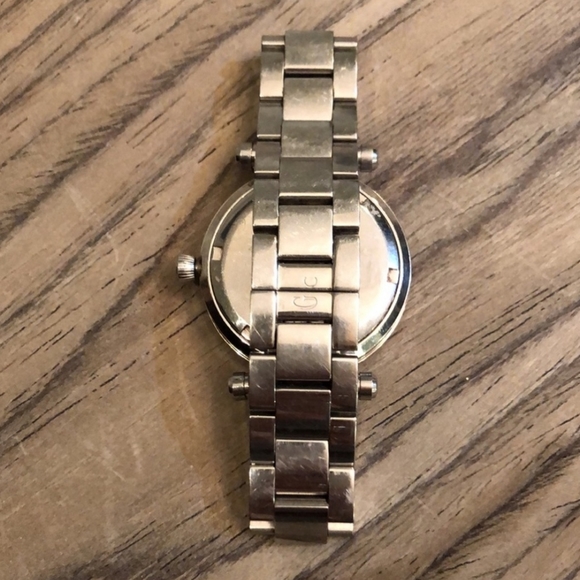 Guess Mother of Pearl Diver Chic Watch 120026L2 - Picture 2 of 5